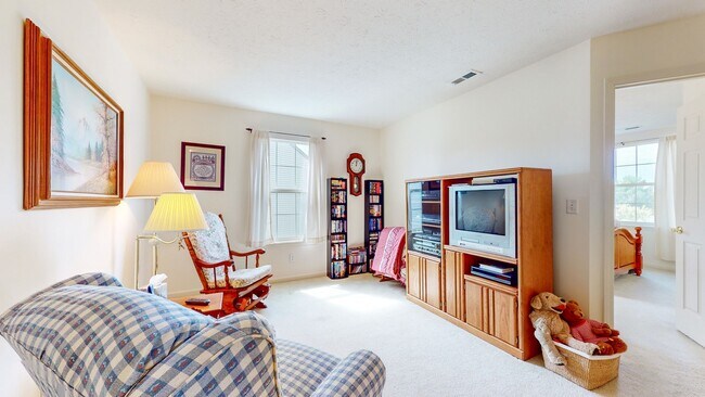 Building Photo - 7053 Sycamore Run Dr