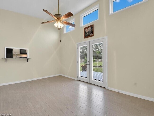 Building Photo - 260 12th St SE