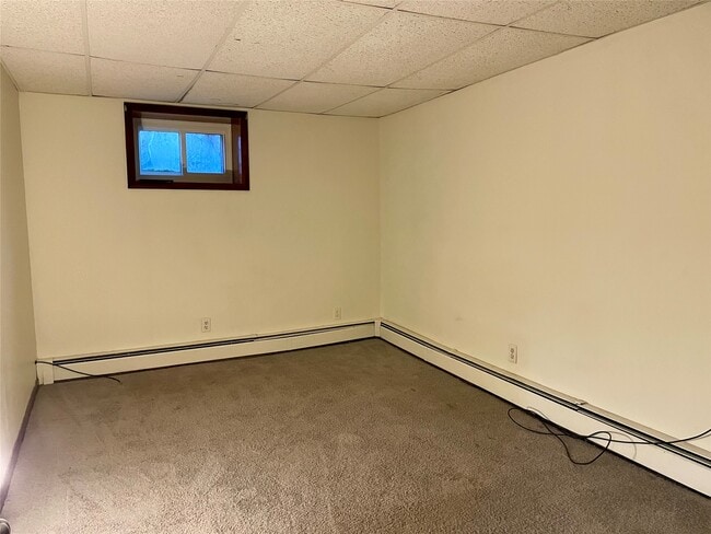 Building Photo - 705 N McKinley Ave