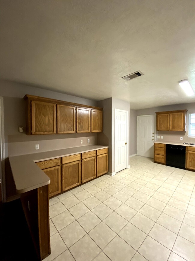 Building Photo - 2310 Antelope Ln