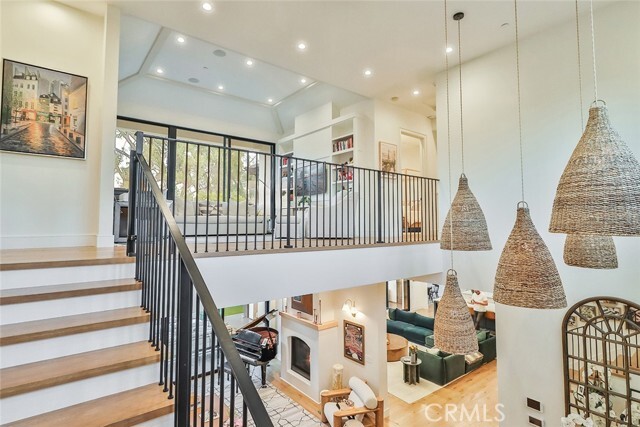 Building Photo - 5041 Palomar Dr