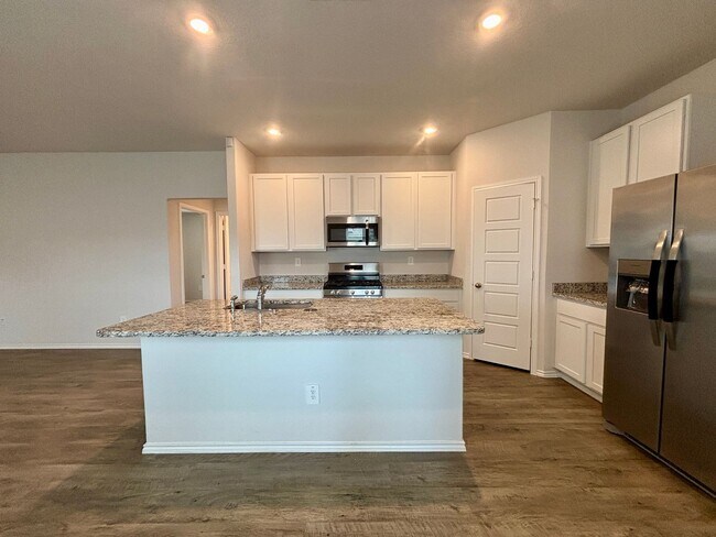 Building Photo - 2024 3-bed 2-bath home in Converse