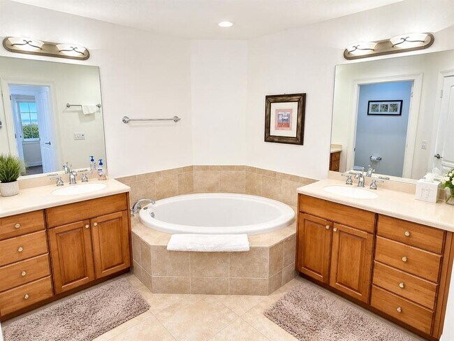 Building Photo - 615 Riviera Dunes Way