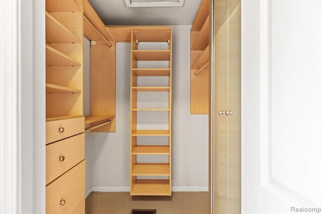 Building Photo - 3292 Newbury Pl