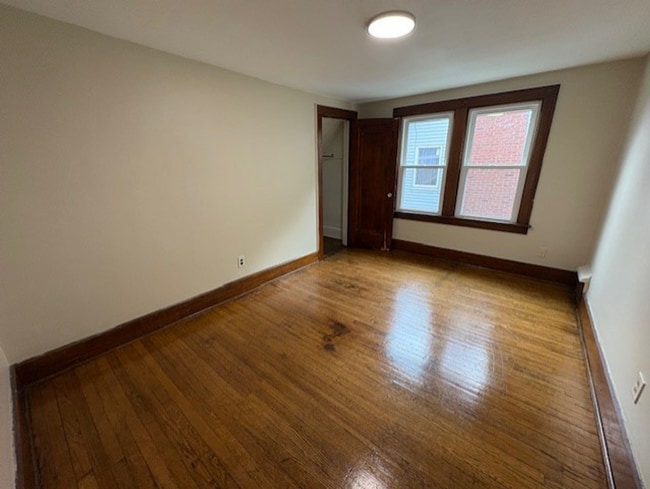 Building Photo - Spacious 3-Bedroom Home in West Akron with Appliances Included