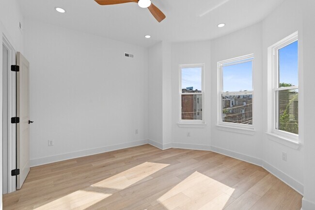 Building Photo - 4503 N 19th St