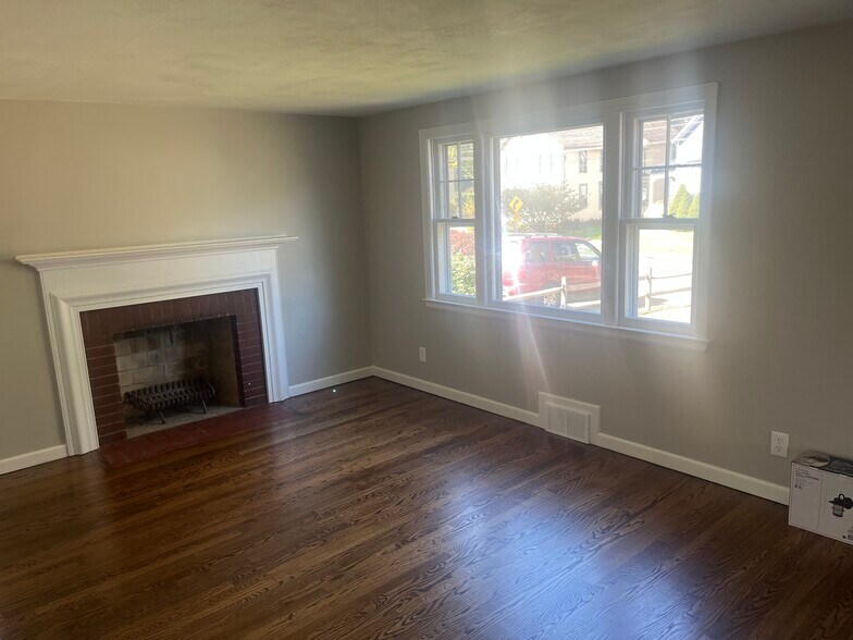 Living Room - 40 Main St