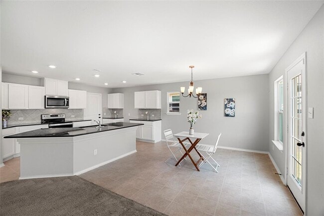 Building Photo - 117 W Point Way