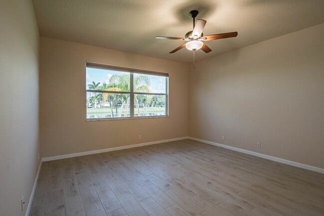 Building Photo - 603 Calamondin Way SW