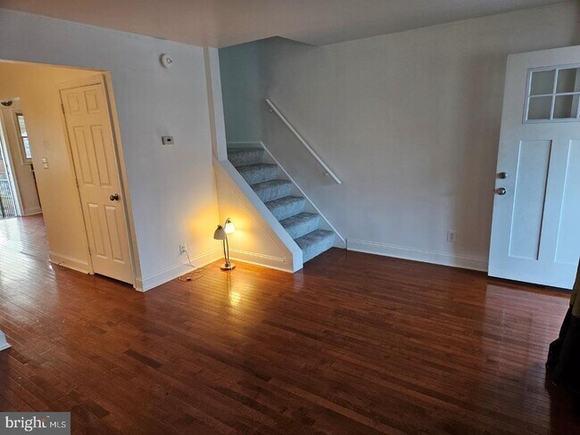 Building Photo - 803 Jeannette Ave