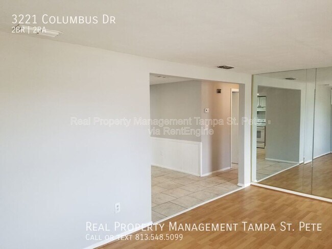 Building Photo - 3221 Columbus Dr