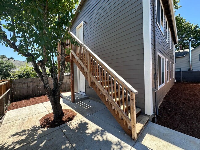 Building Photo - Brand New Construction 2 Bed 1 Bath Duplex!