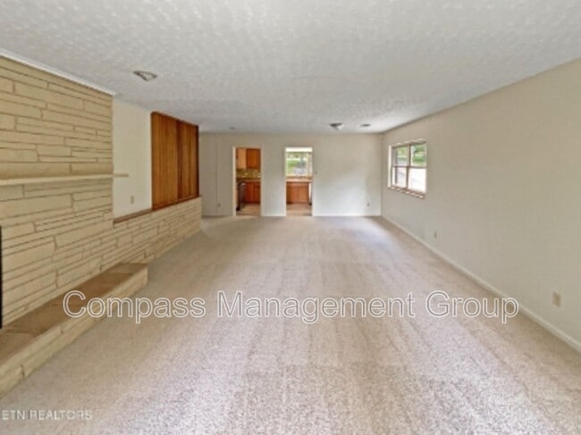 Building Photo - 5802 Tazewell Pike