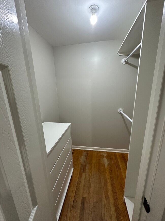 Building Photo - 500 Peachwood Pl