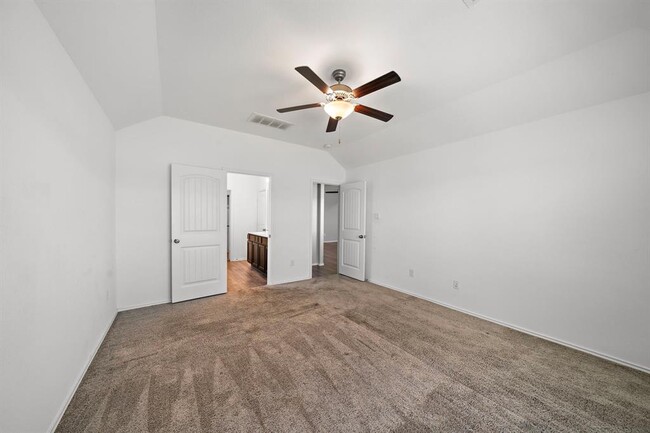 Building Photo - 446 Ridgewood Terrace Dr