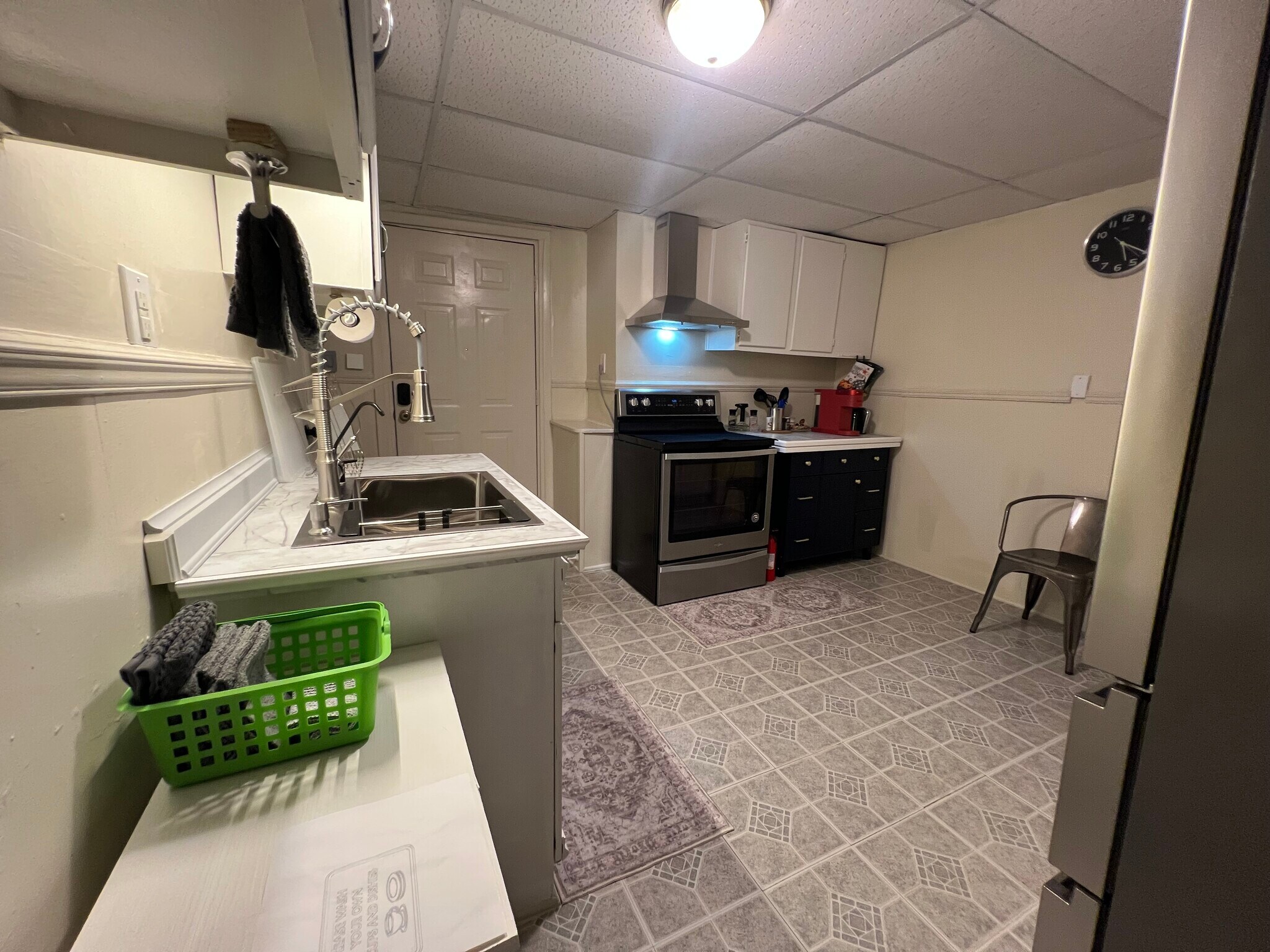 Building Photo - 2329 10th Ct S