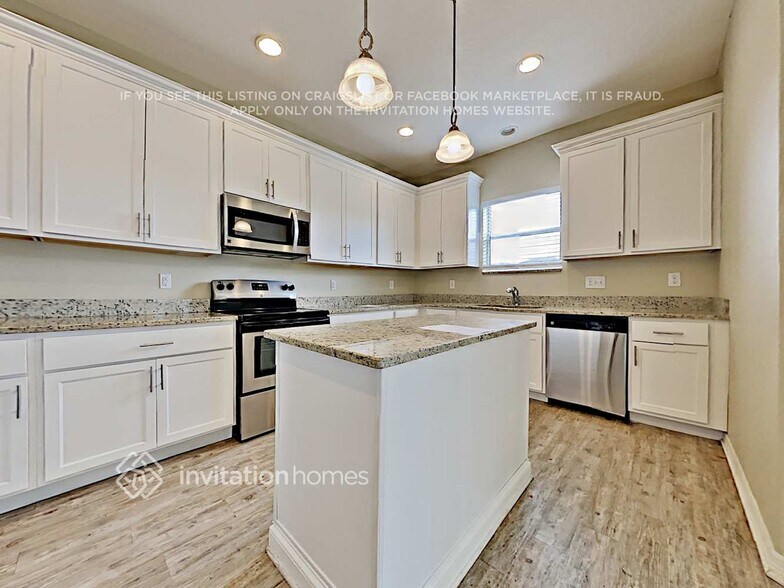 Building Photo - 2706 Carrickton Cir