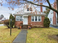 Building Photo - 25 Fordham Ct