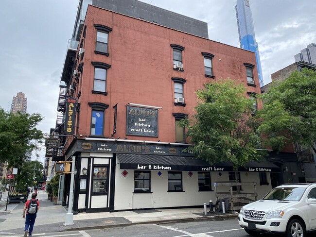 Building Photo - 359 W 53rd St
