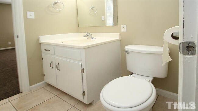 Building Photo - 5841 Sandstone Dr