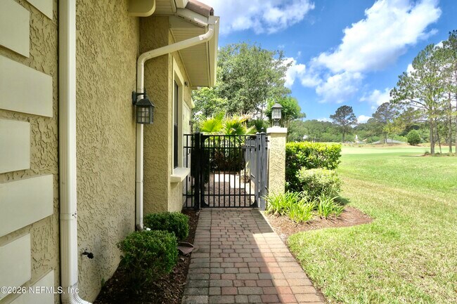 Building Photo - 112-112 Laterra Links Cir