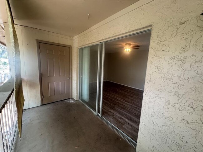 Building Photo - 5503 Pokeweed Ct