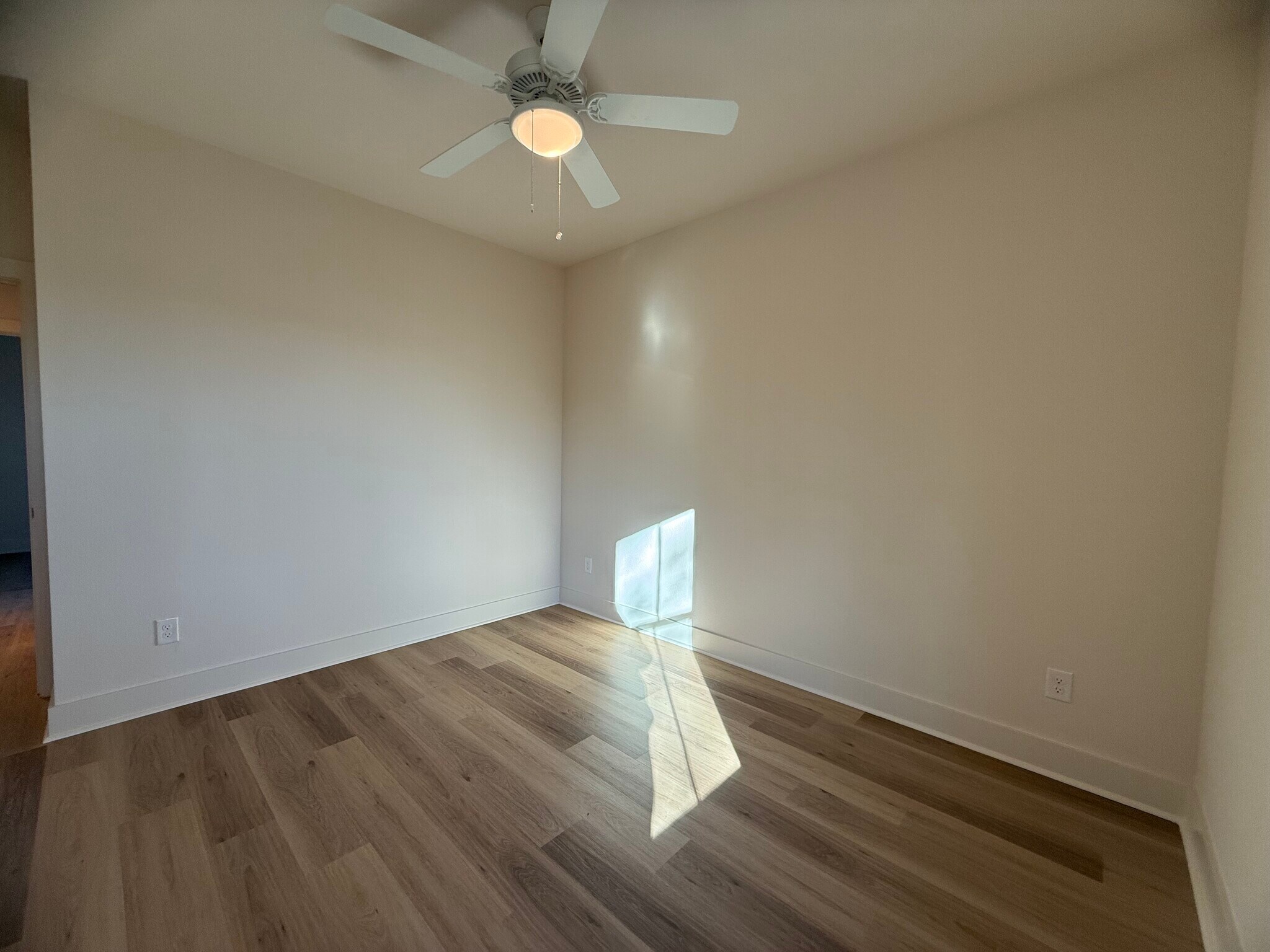 Building Photo - 207 Railroad Ave