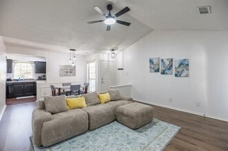 Building Photo - 1402 Westheimer Rd