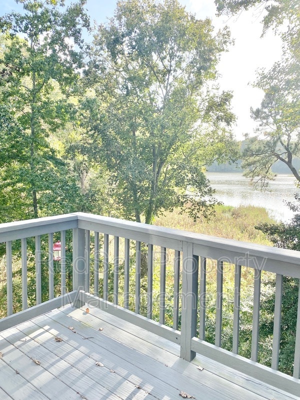 Building Photo - 41 Creekstone Dr