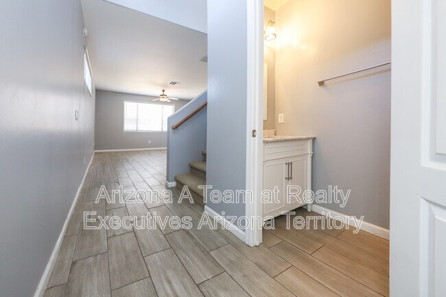 Building Photo - 2262 W Night Air Ln