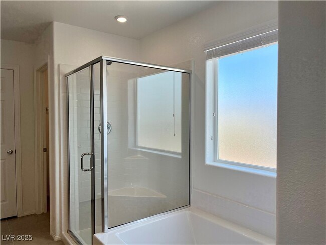 Building Photo - 9693 Biedler Ct