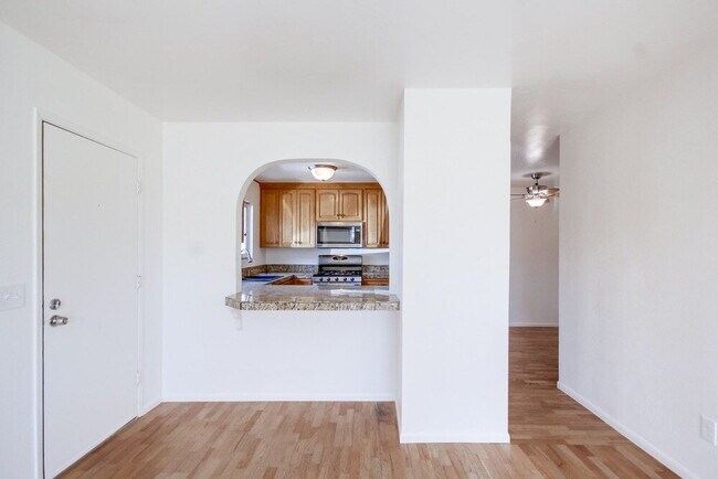 Building Photo - Charming 2BR Home with Attached Garage, Private Patio and a Friendly Community!