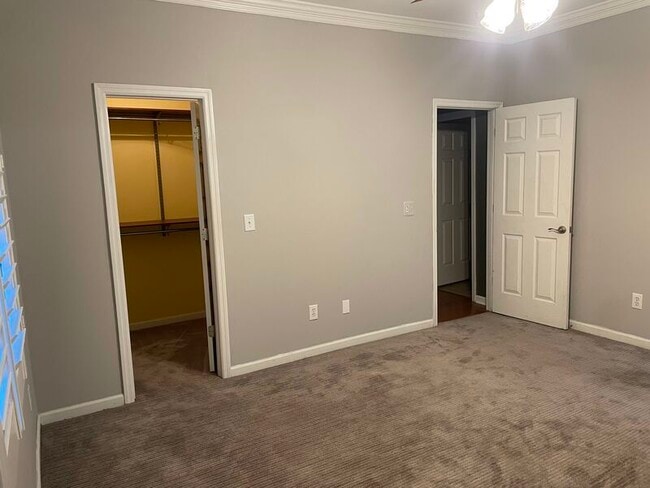 Building Photo - 2341 Chadbury Ln