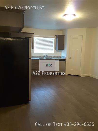 Building Photo - 63 E 670 N St