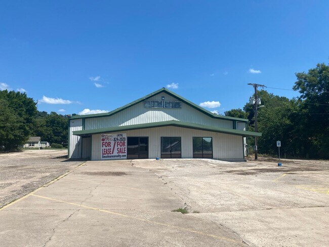 Building Photo - 713 N 2nd St