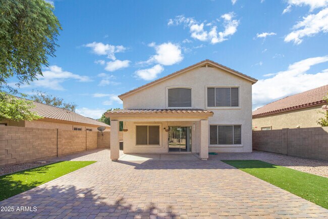 Building Photo - 7396 W Tonopah Dr
