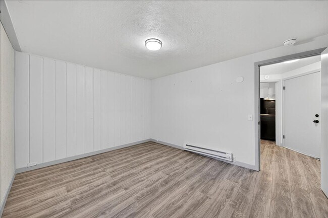 Building Photo - 27th St. 501/503