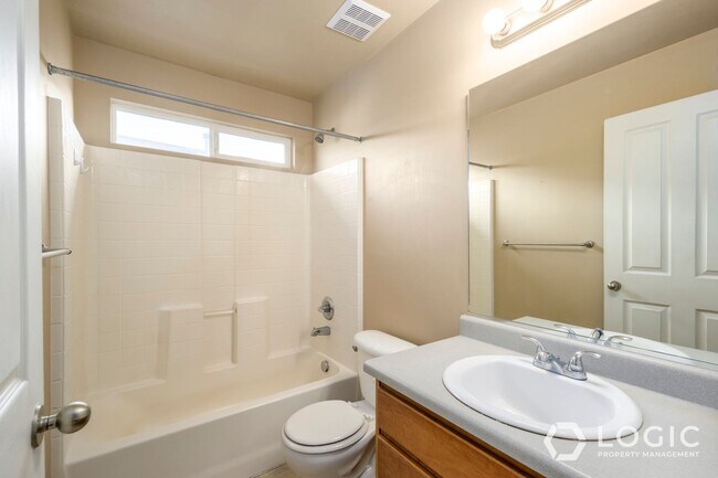 Building Photo - Beautiful Home in Eagle Mountain!
