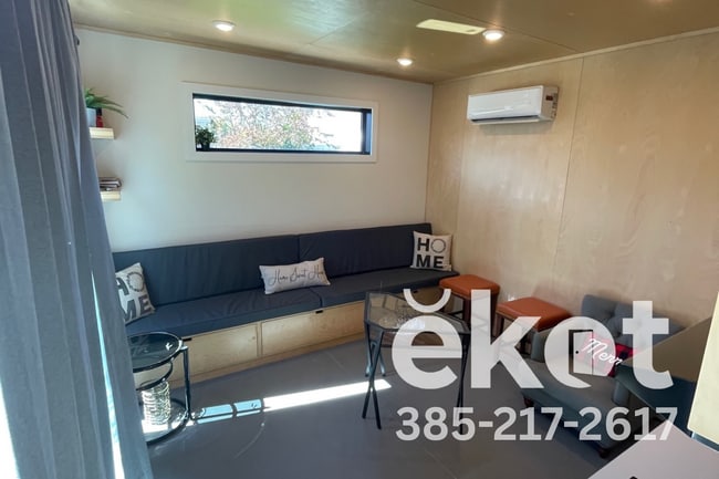 Building Photo - Stowell-SLC-Emery Manor