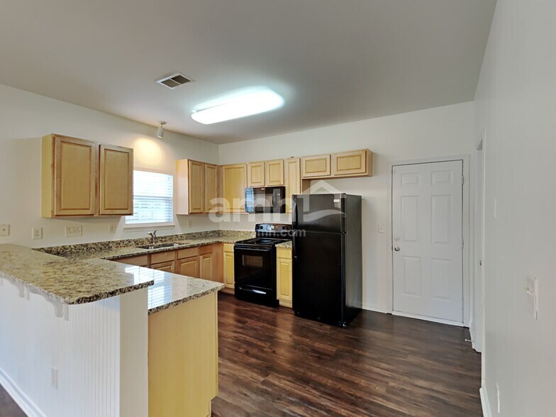 Building Photo - 14617 Karen Graham Ct