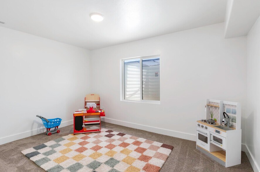 Building Photo - 3407 Pinyon Pk Ln