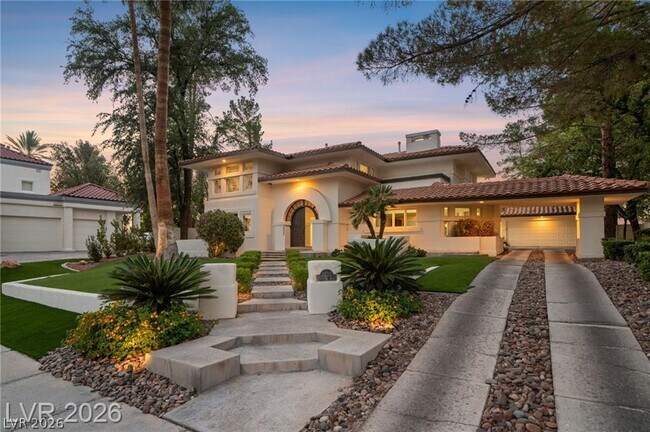 Building Photo - 2233 Versailles Ct