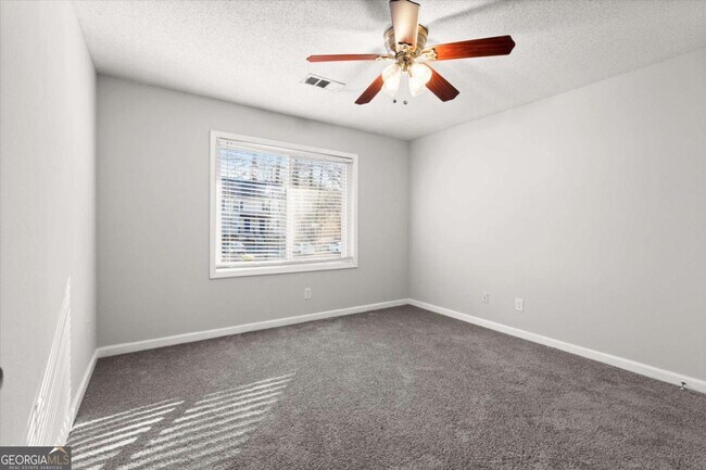 Building Photo - 2166 Park Terrace