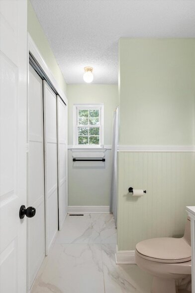 Building Photo - 8410 Smoketree Cir