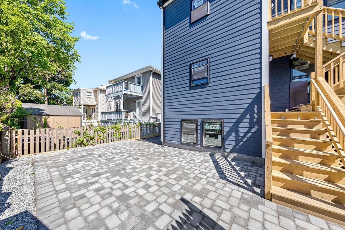 Building Photo - 72 Stanley Ave