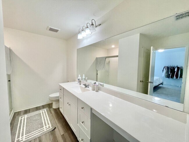 Building Photo - 4931 Jovian-