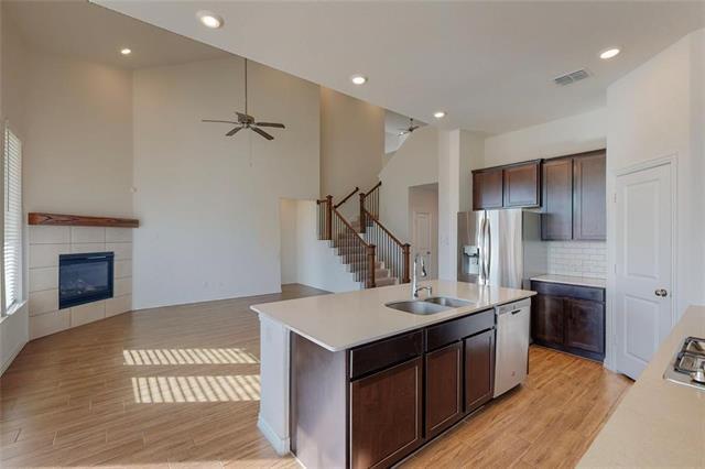 Building Photo - 10143 Prairie Dr