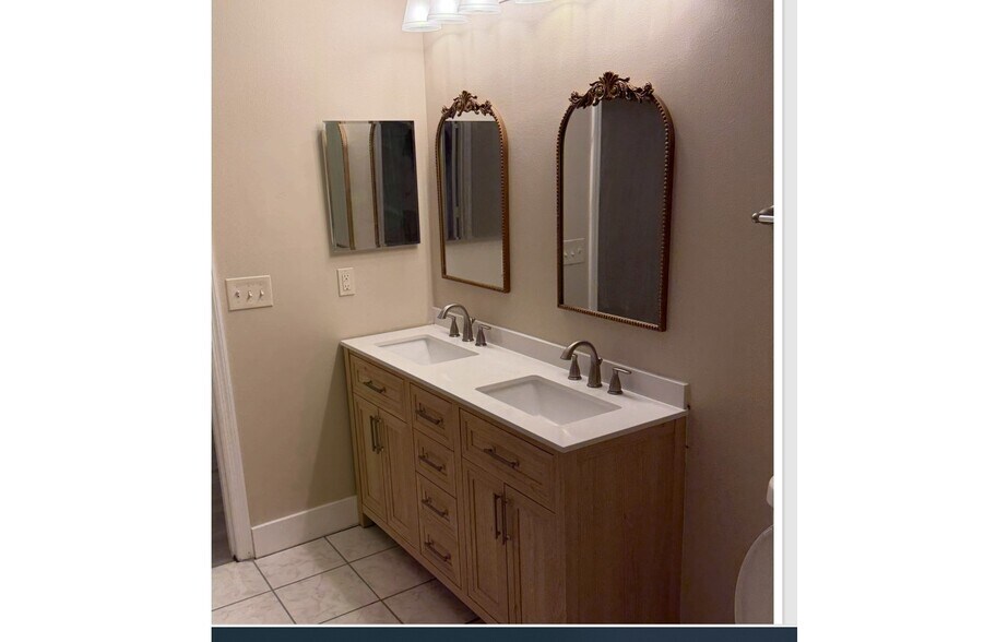 Building Photo - 11814 Pleasant Creek Dr