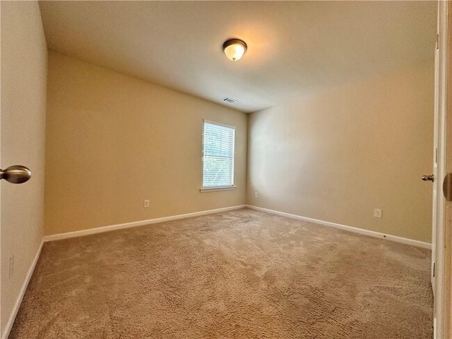 Building Photo - 244 Highland Pointe Cir E