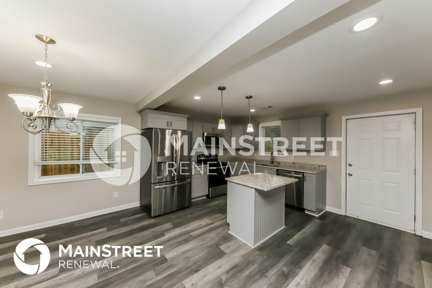 Building Photo - 3539 Meadowview Dr